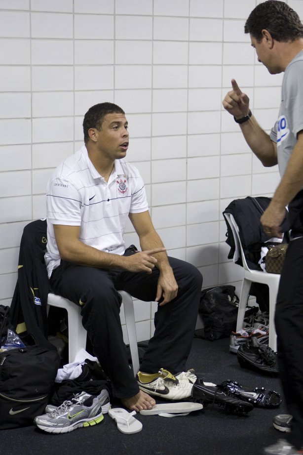 BOTAFOGO/RJ X CORINTHIANS/SP - nos vestiários antes da partida realizada esta noite no estádio do Engenhão, válido pelo Campeonato Brasileiro de 2009