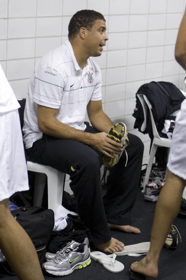 BOTAFOGO/RJ X CORINTHIANS/SP - nos vestiários antes da partida realizada esta noite no estádio do Engenhão, válido pelo Campeonato Brasileiro de 2009