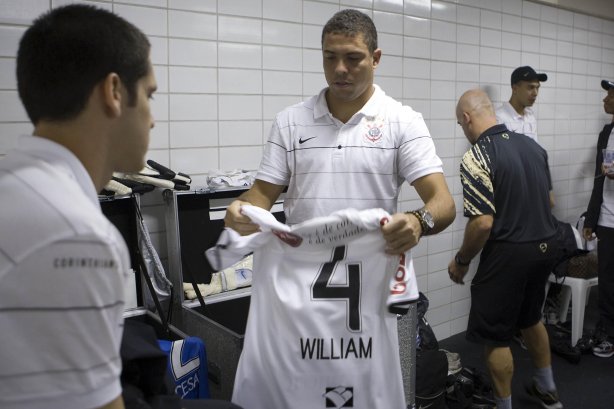 BOTAFOGO/RJ X CORINTHIANS/SP - nos vestiários antes da partida realizada esta noite no estádio do Engenhão, válido pelo Campeonato Brasileiro de 2009