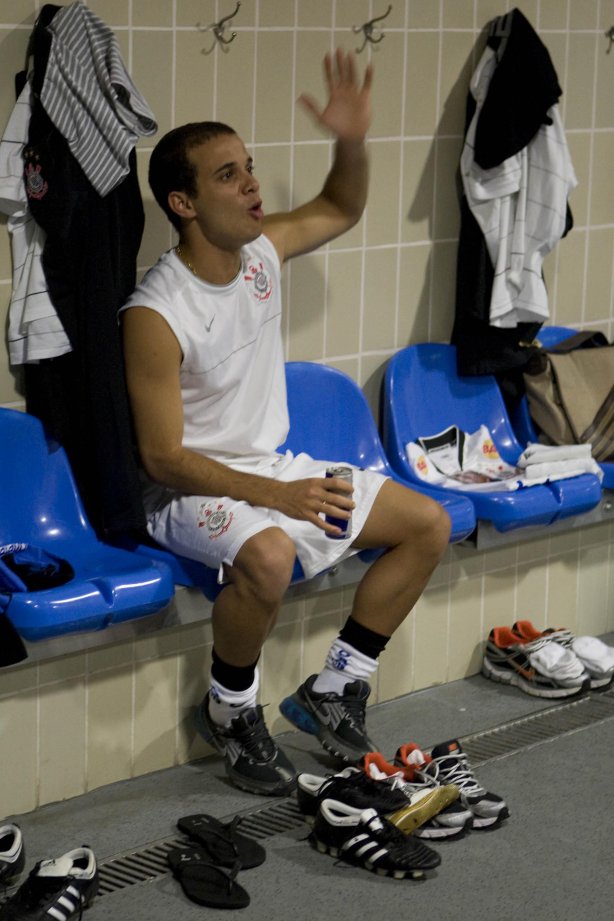 VASCO/RIO DE JANEIRO X CORINTHIANS/SAO PAULO - nos vestiários antes da partida realizada esta noite no estádio do Maracanã, na primeira partida das semi finais da Copa do Brasil 2009