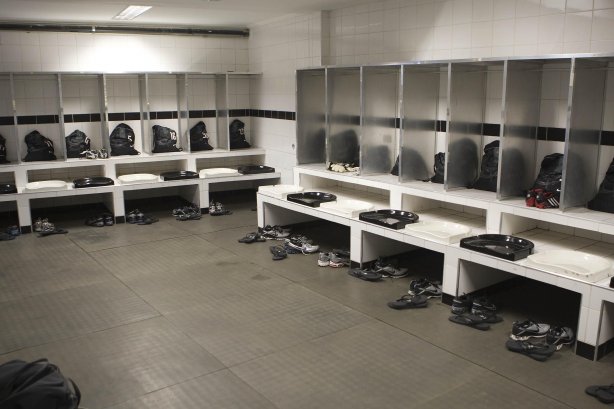SANTOS/SP X CORINTHIANS/SP - nos vestiários antes da partida realizada esta tarde no estádio da Vila Belmiro, válida pelo Campeonato Brasileiro de 2009