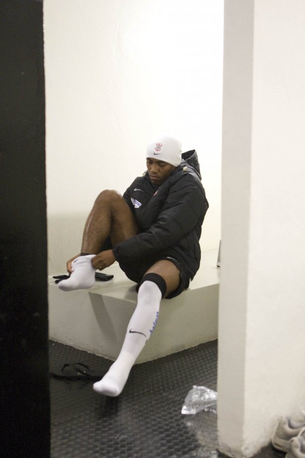 CORINTHIANS/SP X VASCO DA GAMA/RJ - nos vestiários antes da partida realizada esta noite no estádio do Pacaembu, válida pelo jogo de volta e decidindo a vaga na semifinal da Copa do Brasil 2009