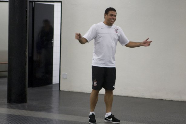 CORINTHIANS/SP X INTERNACIONAL/RS - nos vestiários antes da partida realizada esta noite no estádio do Pacaembu, zona oeste da cidade, na primeira partida da decisão da Copa do Brasil 2009