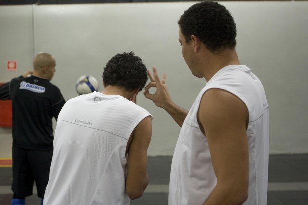 CORINTHIANS/SP X SAO PAULO/SP - nos vestiários antes da partida realizada esta noite no estádio do Pacaembu, zona oeste da cidade, válida pelo primeiro turno do Campeonato Brasileiro de 2009