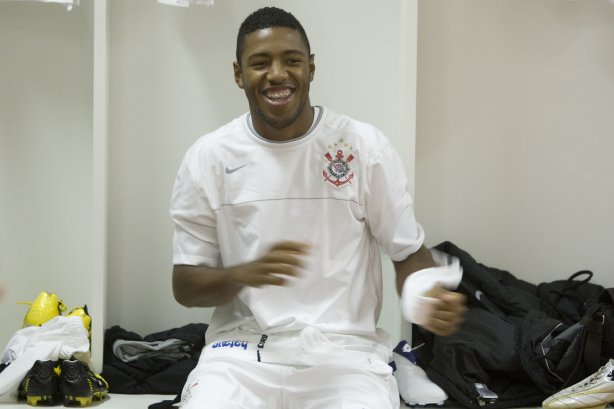 ATLETICO PARANAENSE/PR X CORINTHIANS/SP - nos vestiários antes da partida realizada esta tarde no estádio da Arena da Baixada, em Curitiba, válida pelo primeiro turno do Campeonato Brasileiro de 2009