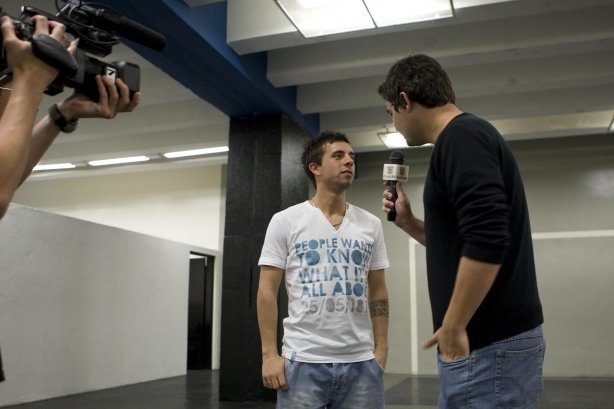 CORINTHIANS/SP X SANTOS/SP - Matias Defederico nos vestiários antes da partida realizada esta noite no estádio do Pacaembu, zona oeste da cidade, válida pelo returno do Campeonato Brasileiro de 2009