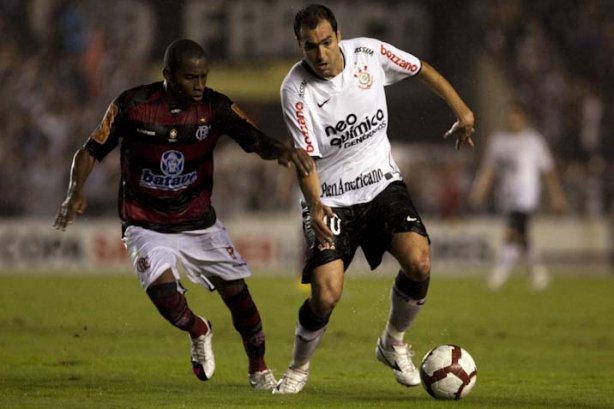 Nos vestiários antes da partida entre Flamengo x Corinthians válida pela Copa Santander Libertadores realizada no estádio do Maracanã