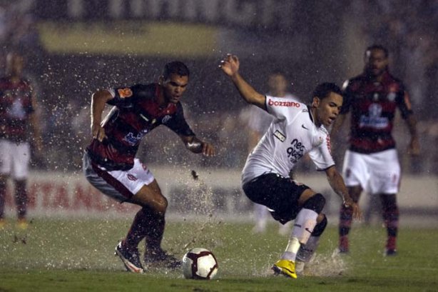 Nos vestiários antes da partida entre Flamengo x Corinthians válida pela Copa Santander Libertadores realizada no estádio do Maracanã