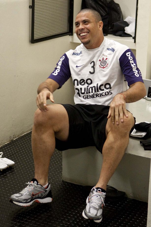 Ronaldo nos vestiários antes da partida entre Corinthians x Flamengo válida pela Copa Santander Libertadores realizada no estádio do Pacaembu