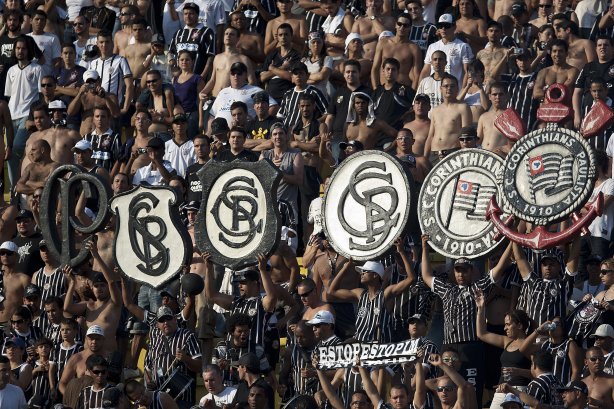 Durante a partida entre Corinthians x Vasco da Gama, válida pela 37ª rodada do Campeonato Brasileiro de 2010, serie A, realizada esta tarde no estádio do Pacaembu/SP