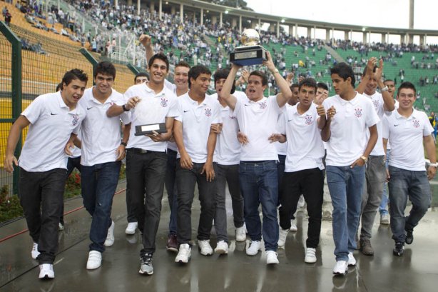 Durante a partida entre Corinthians x São Paulo, realizada esta tarde no estádio do Pacaembu, pela 6ª rodada do Campeonato Brasileiro de 2011