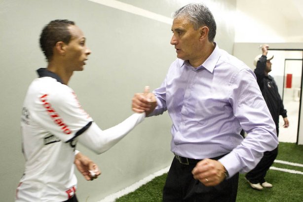 Durante a partida entre Corinthians x São Paulo, realizada esta tarde no estádio do Pacaembu, pela 6ª rodada do Campeonato Brasileiro de 2011