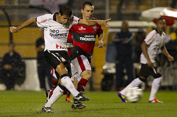 Durante a partida entre Corinthians x Atlético-GO, realizada esta noite no estádio do Pacaembu, válida pela 28ª rodada do Campeonato Brasileiro de 2011