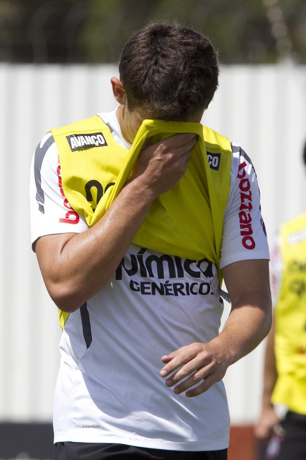 Alex durante o treino desta manhã no CT Joaquim Grava, no Parque Ecológico do Tiete, o próximo jogo será contra o Palmeiras, domingo, dia 04/12, no estádio do Pacaembu, válida pela 38ª rodada, a última, do Brasileirão 2011