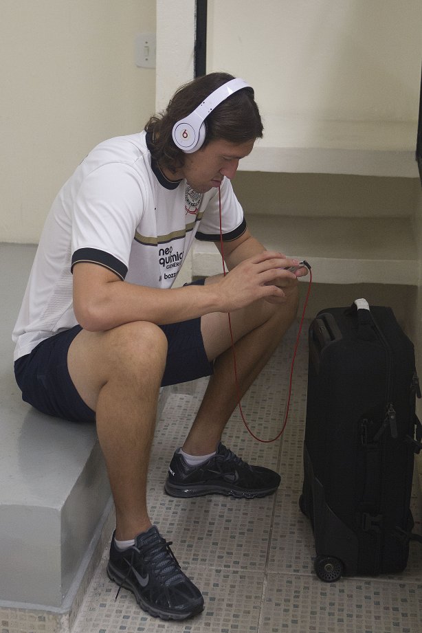 Cassio nos vestiários antes da partida entre Corinthians x Paulista de Jundiaí/SP, realizada esta tarde no estádio do Pacaembu, válida pela 18ª rodada do Campeonato Paulista de 2012