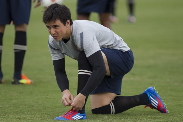 Willian durante o treino realizado esta tarde no CT Joaquim Grava, localizado no Parque Ecológico do Tiete. O próximo jogo da equipe será dia amanhã, quarta-feira, 09/05, contra o Emelec/Equador, jogo de volta, válido pelas oitavas de final da Copa Libertadores da América 2012