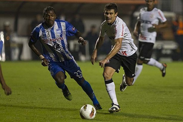Durante a partida entre Corinthians/Brasil x Emelec/Equador, realizada esta noite no estádio do Pacaembu, jogo da volta pela Copa Libertadores de América 2012