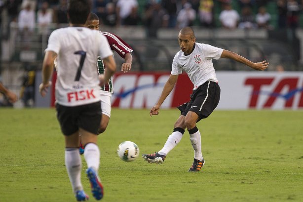 Durante a partida entre Corinthians x Fluminense, realizada esta tarde no estádio do Pacaembu, válida pela 1ª rodada do Campeonato Brasileiro de 2012