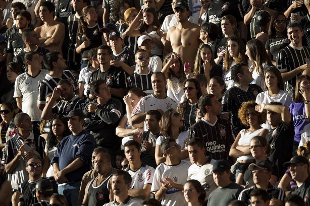 Durante a partida entre Corinthians x Fluminense, realizada esta tarde no estádio do Pacaembu, válida pela 1ª rodada do Campeonato Brasileiro de 2012