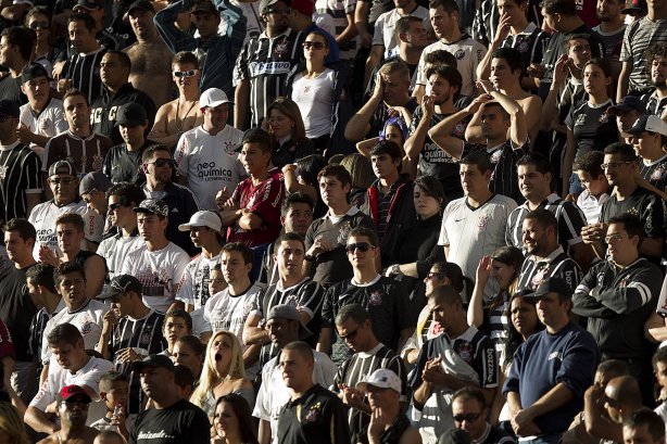 Durante a partida entre Corinthians x Fluminense, realizada esta tarde no estádio do Pacaembu, válida pela 1ª rodada do Campeonato Brasileiro de 2012