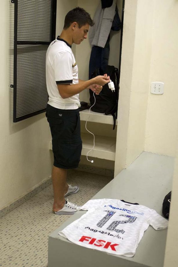 Alex nos vestiários antes da partida entre Corinthians/Brasil x Vasco da Gama/Brasil, realizada esta noite no estádio do Pacaembu, jogo de volta, válido pelas quartas de final da Copa Libertadores de América 2012