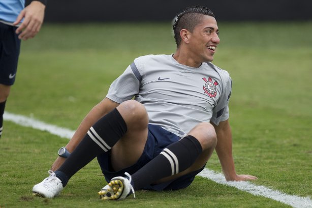 Ralf durante o treino realizado esta tarde no CT Joaquim Grava, localizado no Parque Ecológico do Tiete. O próximo jogo da equipe será quarta-feira, dia 07/06, contra o Figueirense/SC, no estádio do Pacaembu, válido pela terceira rodada do Campeonato Brasileiro 2012