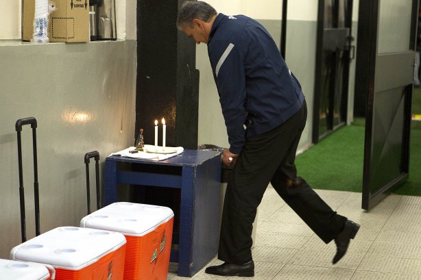 Tite nos vestiários antes da partida entre Corinthians x Figueirense/SC, realizada esta noite no estádio do Pacaembu, válida pela 3ª rodada do Campeonato Brasileiro de 2012