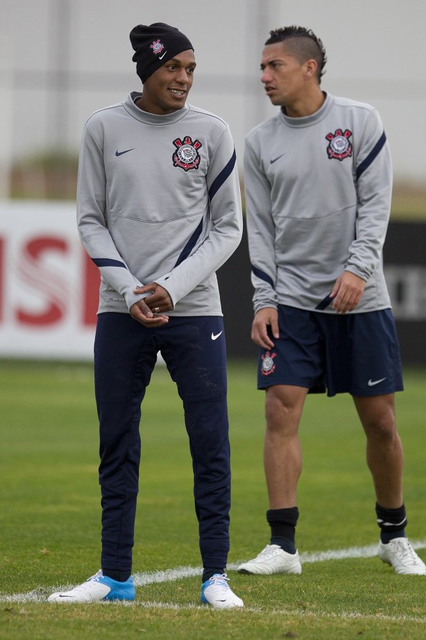 Durante o treino realizado esta tarde no CT Joaquim Grava, localizado no Parque Ecológico do Tiete. O próximo jogo da equipe será quarta-feira, 18/07, contra o Flamengo, no Engenhão, válido pela 10ª rodada do Campeonato Brasileiro de 2012