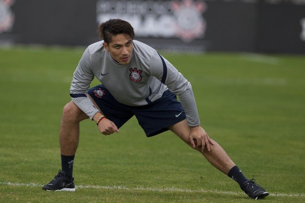 Durante o treino realizado esta tarde no CT Joaquim Grava, localizado no Parque Ecológico do Tiete. O próximo jogo da equipe será quarta-feira, 18/07, contra o Flamengo, no Engenhão, válido pela 10ª rodada do Campeonato Brasileiro de 2012