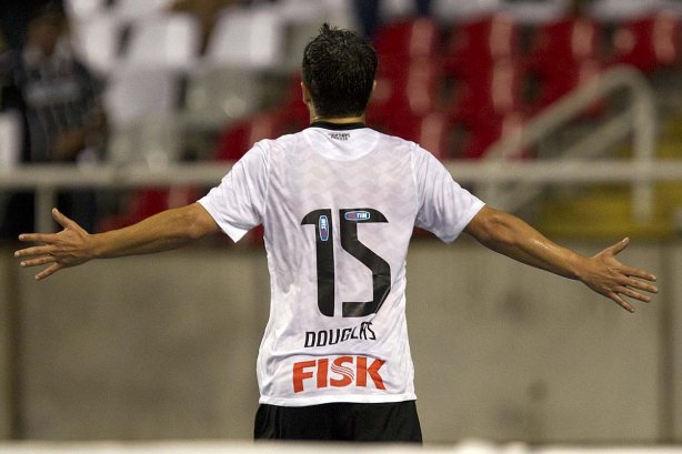 Nos vestiários antes da partida entre Flamengo x Corinthians, realizada esta noite no estádio do Engenhão, jogo válido pela 10ª rodada do Campeonato Brasileiro de 2012