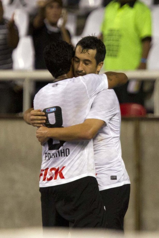 Nos vestiários antes da partida entre Flamengo x Corinthians, realizada esta noite no estádio do Engenhão, jogo válido pela 10ª rodada do Campeonato Brasileiro de 2012