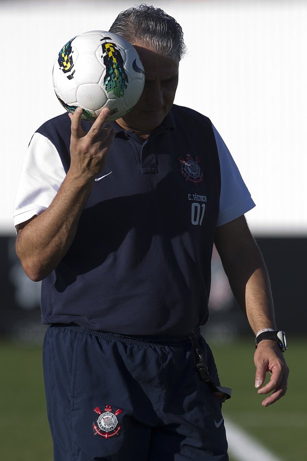 Durante o treino realizado esta tarde no CT Joaquim Grava, localizado no Parque Ecológico do Tiete. O próximo jogo da equipe será amanhã sábado, 21/07, contra a Portuguesa, no Pacaembu, válido pela 10ª rodada do Campeonato Brasileiro de 2012