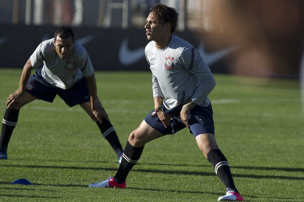 Durante o treino realizado esta tarde no CT Joaquim Grava, localizado no Parque Ecológico do Tiete. O próximo jogo da equipe será amanhã sábado, 21/07, contra a Portuguesa, no Pacaembu, válido pela 10ª rodada do Campeonato Brasileiro de 2012