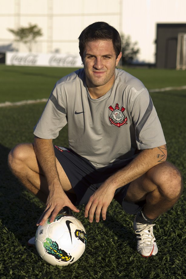 Durante o treino realizado esta tarde no CT Joaquim Grava, localizado no Parque Ecológico do Tiete. O próximo jogo da equipe será amanhã sábado, 21/07, contra a Portuguesa, no Pacaembu, válido pela 10ª rodada do Campeonato Brasileiro de 2012