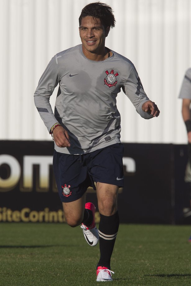 Durante o treino realizado esta tarde no CT Joaquim Grava, localizado no Parque Ecológico do Tiete. O próximo jogo da equipe será amanhã sábado, 21/07, contra a Portuguesa, no Pacaembu, válido pela 10ª rodada do Campeonato Brasileiro de 2012