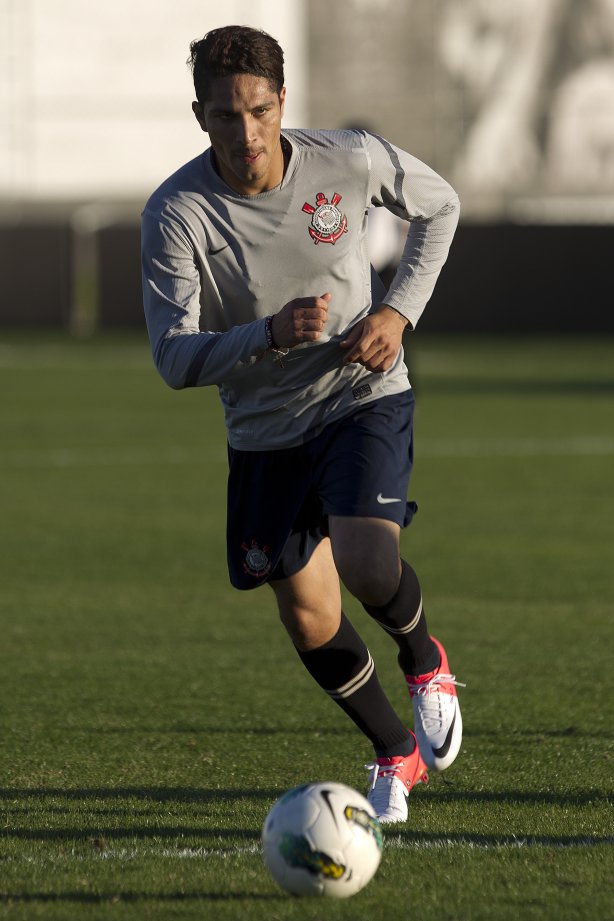 Durante o treino realizado esta tarde no CT Joaquim Grava, localizado no Parque Ecológico do Tiete. O próximo jogo da equipe será amanhã sábado, 21/07, contra a Portuguesa, no Pacaembu, válido pela 10ª rodada do Campeonato Brasileiro de 2012