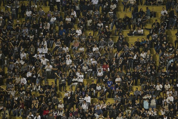 Durante a partida entre Corinthians x Portuguesa, realizada esta noite no estádio do Pacaembu, jogo válido pela11ª rodada do Campeonato Brasileiro de 2012