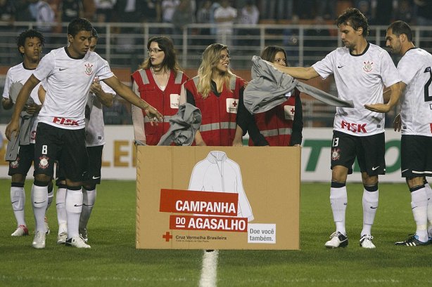 Durante a partida entre Corinthians x Cruzeiro, realizada esta noite no estádio do Pacaembu, jogo válido pela 12ª rodada do Campeonato Brasileiro de 2012