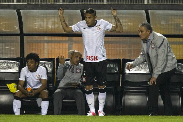 Durante a partida entre Corinthians x Cruzeiro, realizada esta noite no estádio do Pacaembu, jogo válido pela 12ª rodada do Campeonato Brasileiro de 2012
