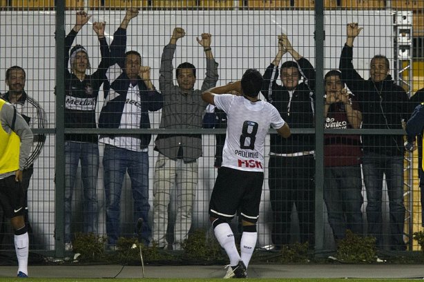 Durante a partida entre Corinthians x Cruzeiro, realizada esta noite no estádio do Pacaembu, jogo válido pela 12ª rodada do Campeonato Brasileiro de 2012