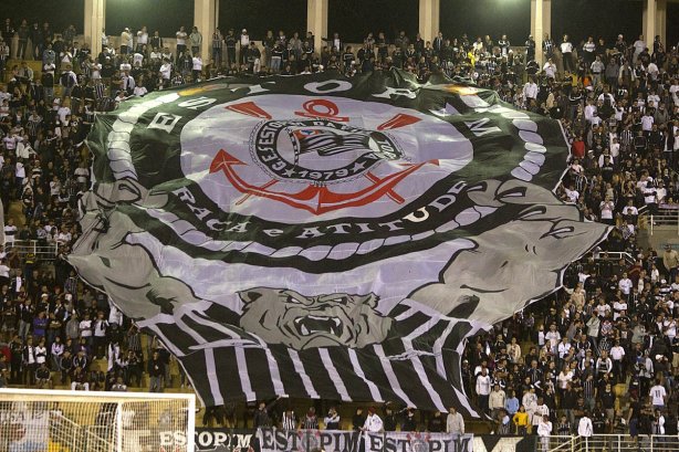 Durante a partida entre Corinthians x Cruzeiro, realizada esta noite no estádio do Pacaembu, jogo válido pela 12ª rodada do Campeonato Brasileiro de 2012