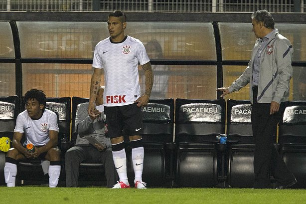 Durante a partida entre Corinthians x Cruzeiro, realizada esta noite no estádio do Pacaembu, jogo válido pela 12ª rodada do Campeonato Brasileiro de 2012