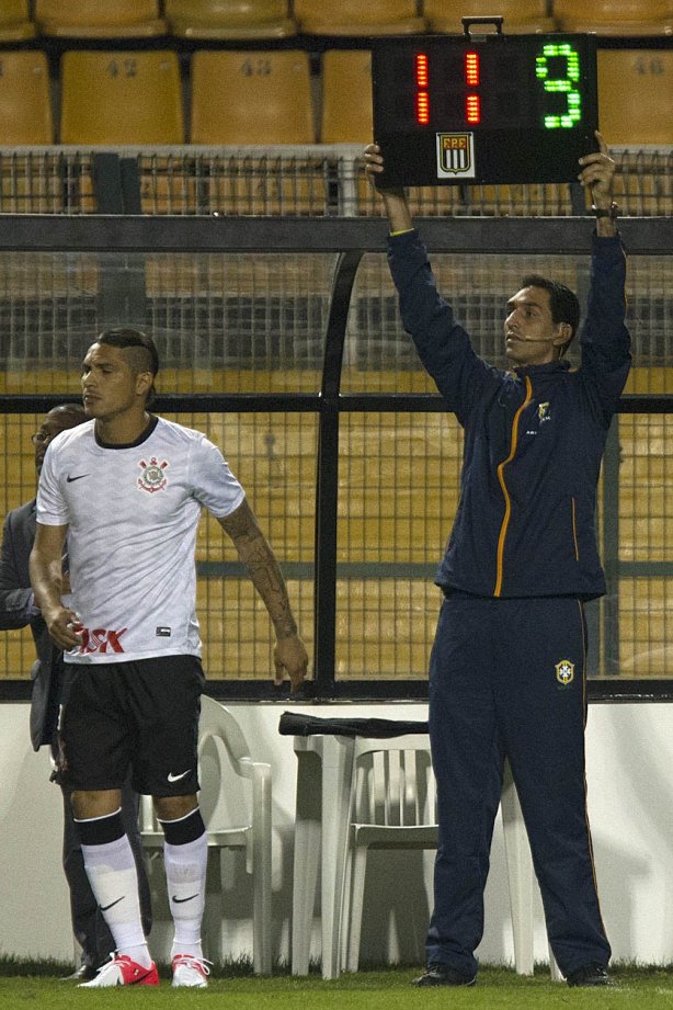 Durante a partida entre Corinthians x Cruzeiro, realizada esta noite no estádio do Pacaembu, jogo válido pela 12ª rodada do Campeonato Brasileiro de 2012