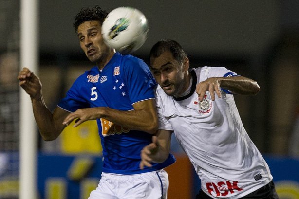 Durante a partida entre Corinthians x Cruzeiro, realizada esta noite no estádio do Pacaembu, jogo válido pela 12ª rodada do Campeonato Brasileiro de 2012