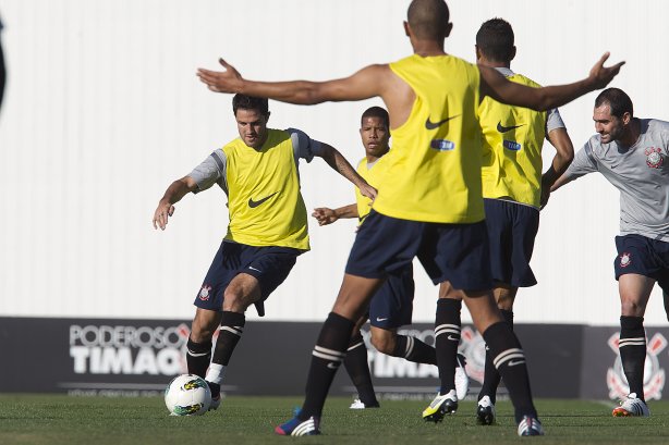 Durante o treino realizado esta tarde no CT Joaquim Grava, localizado no Parque Ecológico do Tiete. O próximo jogo da equipe será domingo, 25/08, contra o São Paulo, no Pacaembu, válido pela 19ª rodada do Campeonato Brasileiro de 2012