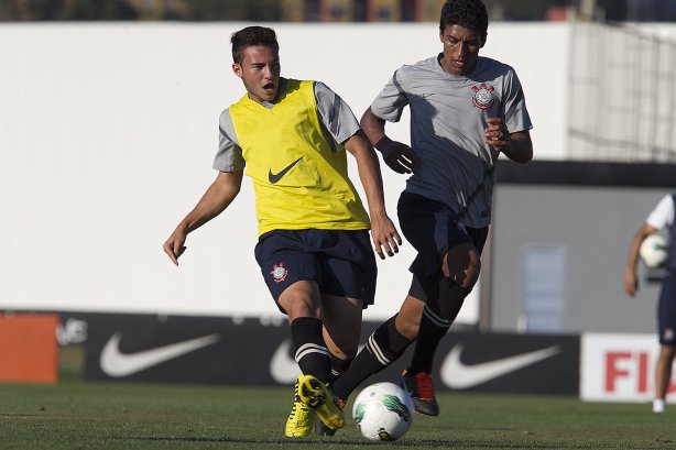 Durante o treino realizado esta tarde no CT Joaquim Grava, localizado no Parque Ecológico do Tiete. O próximo jogo da equipe será domingo, 25/08, contra o São Paulo, no Pacaembu, válido pela 19ª rodada do Campeonato Brasileiro de 2012