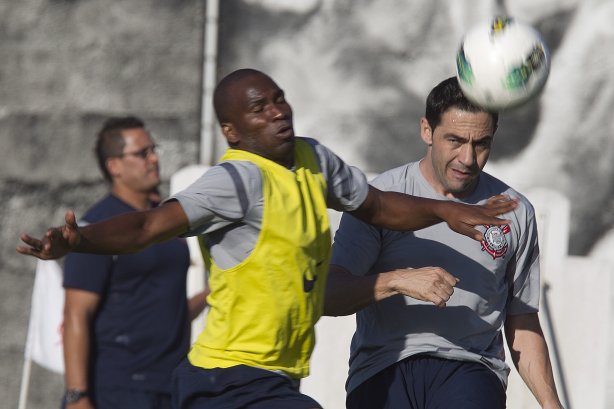 Durante o treino realizado esta tarde no CT Joaquim Grava, localizado no Parque Ecológico do Tiete. O próximo jogo da equipe será domingo, 25/08, contra o São Paulo, no Pacaembu, válido pela 19ª rodada do Campeonato Brasileiro de 2012