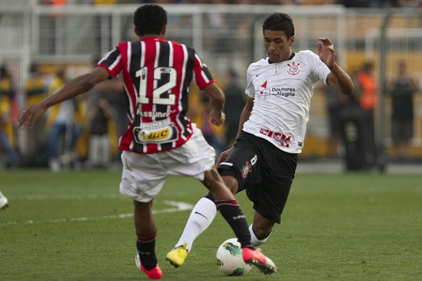 Durante a partida entre Corinthians x São Paulo, realizada esta tarde no estádio do Pacaembu, jogo válido pela 19ª rodada do Campeonato Brasileiro de 2012
