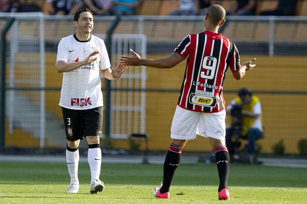 Durante a partida entre Corinthians x São Paulo, realizada esta tarde no estádio do Pacaembu, jogo válido pela 19ª rodada do Campeonato Brasileiro de 2012