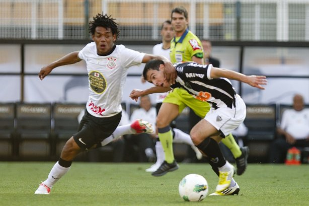 Durante a partida entre Corinthians x Atlético-MG, realizada esta tarde no estádio do Pacaembu, jogo válido pela 21ª rodada do Campeonato Brasileiro de 2012